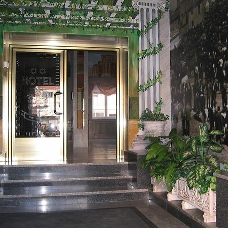 Hotel Fray Juan Gil อาเรวาโล ภายนอก รูปภาพ