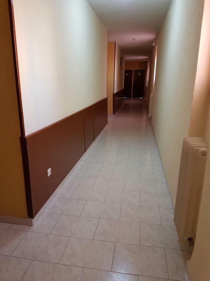 Hotel Fray Juan Gil อาเรวาโล ภายนอก รูปภาพ
