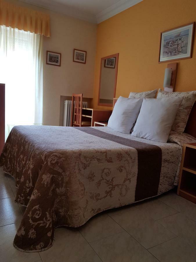 Hotel Fray Juan Gil อาเรวาโล ภายนอก รูปภาพ